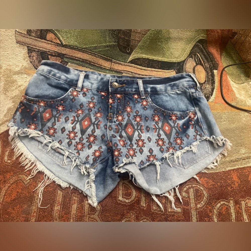 BILLABONG Laneway Cutoff Aztec Tribal Frayed Jean Cut-off Shorts 27 Size 27